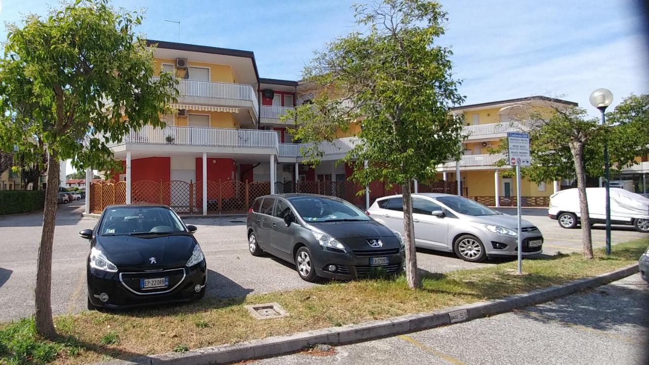 Condominio Miriam Bibione Exterior photo